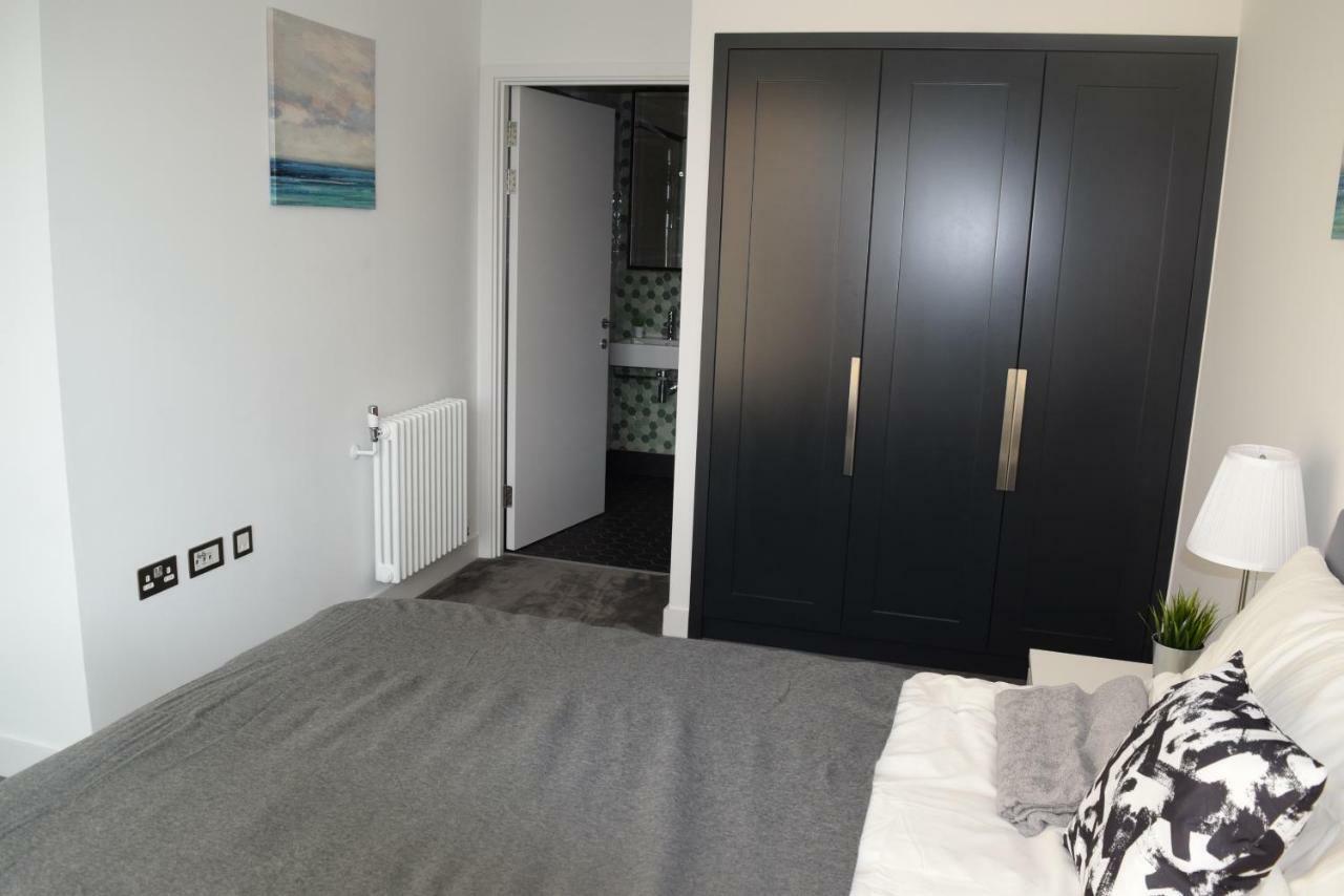Apartment Island 3 Bedroom Luxury Apartments, Canary Wharf