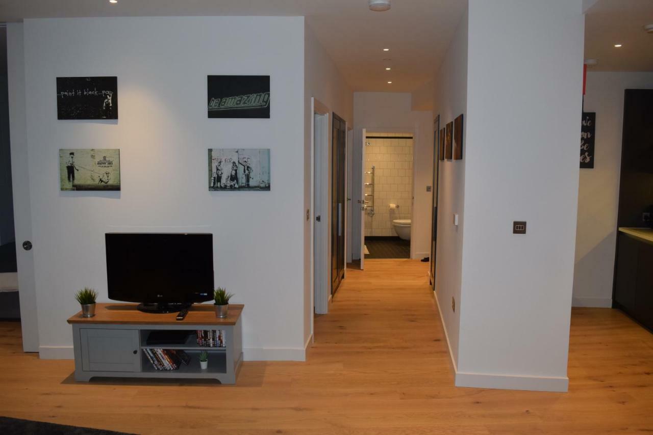 Island 3 Bedroom Luxury Apartments, Canary Wharf Apartment *