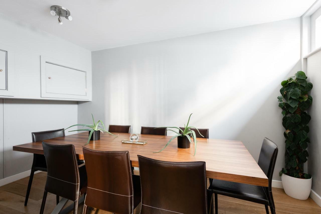 The Norfolk Maisonette - Lovely 4bdr Mews Apartment London