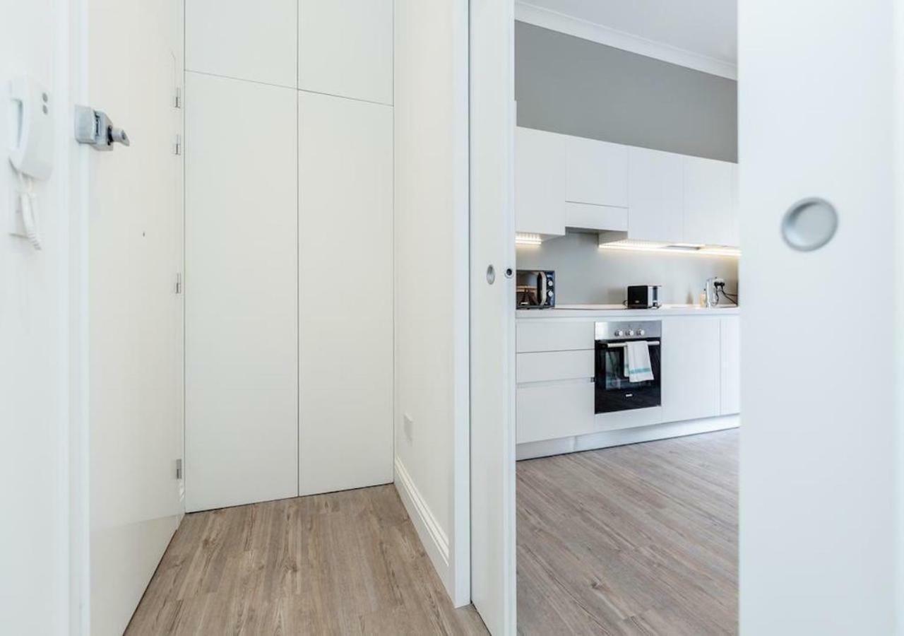 White Piccadilly Luxury Flat Appartement *