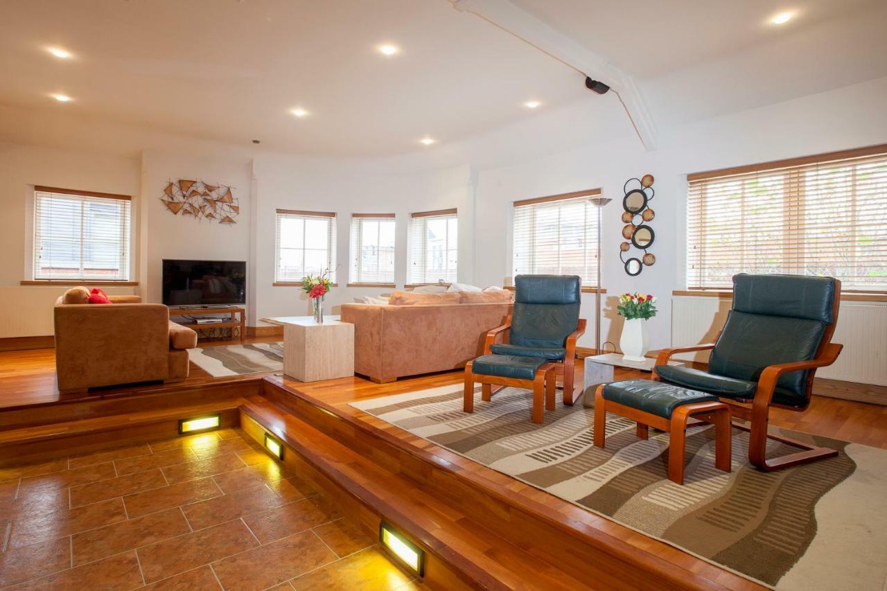 16 Pilcher Gate Apartment *