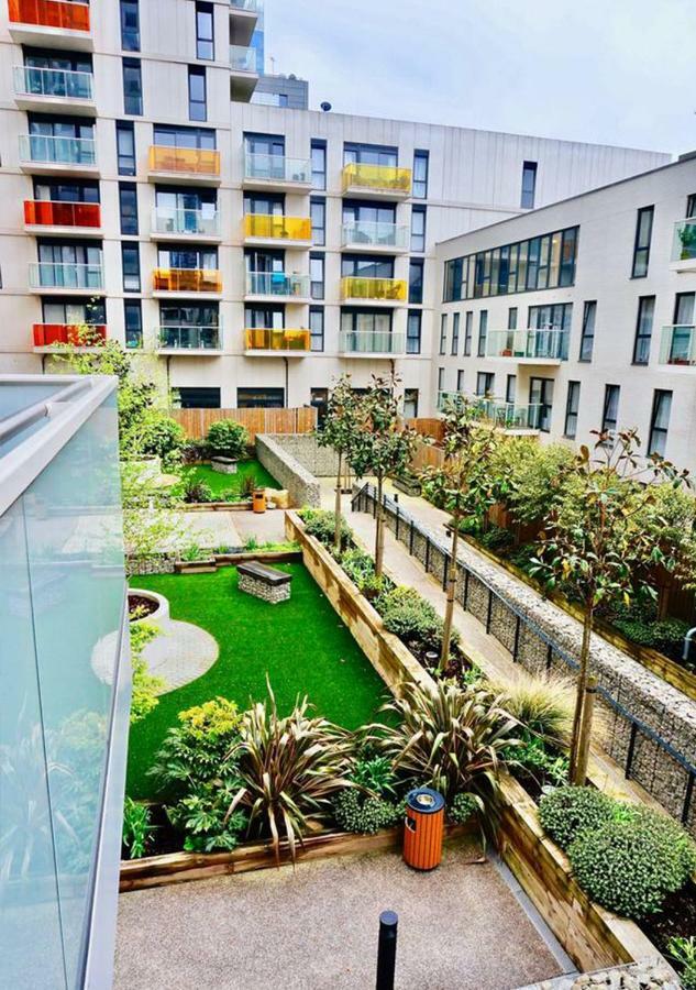 2br/2bath Luxury Modern Flat In The *
