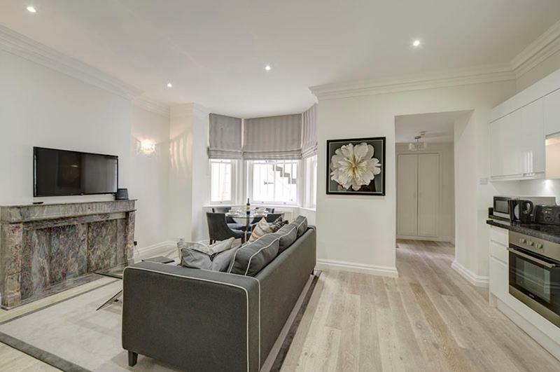 Somerset Court Kensington Apartment *