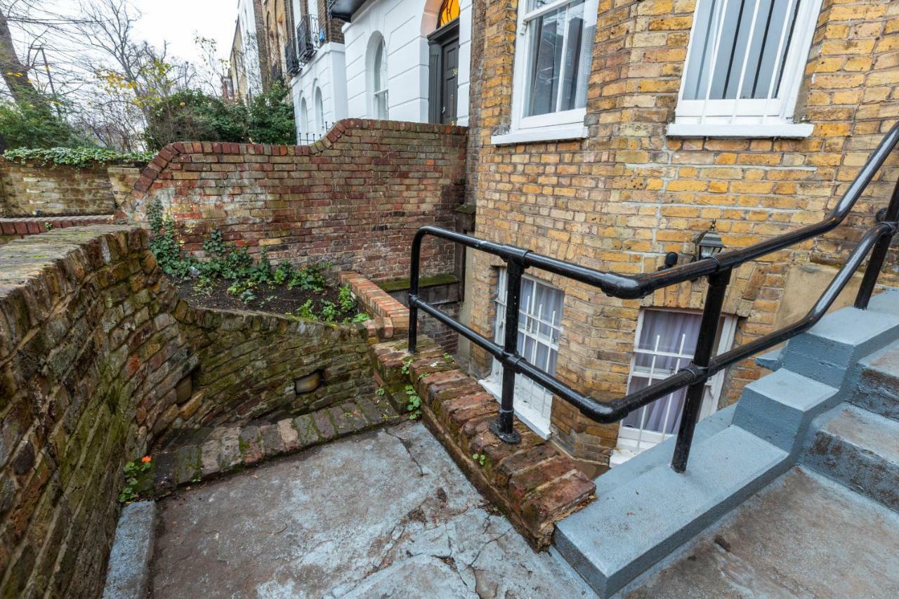 Highbury & Islington Apartment *