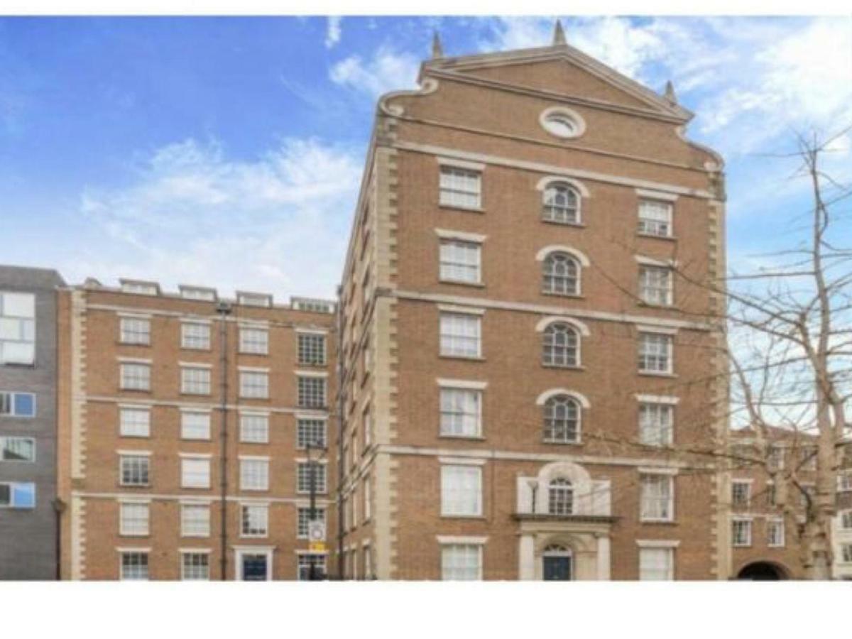 Carnaby Apartment