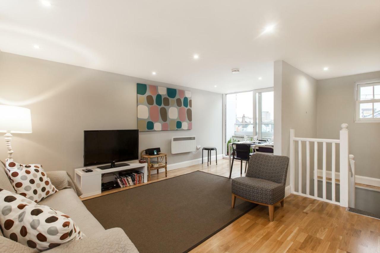 Trendy 2 Bedroom In Vibrant Shoreditch, Zone 1 Free Wifi - Sleeps 4+2 Appartement Londen