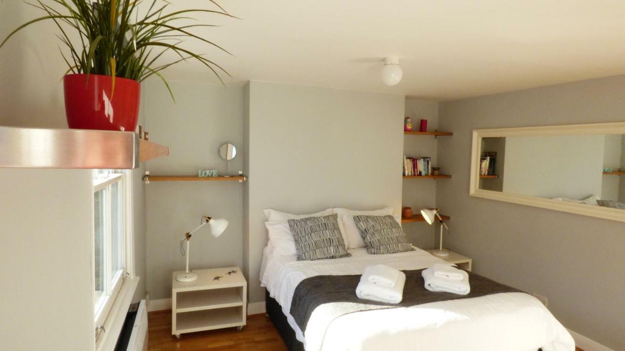 Trendy 2 Bedroom In Vibrant Shoreditch, Zone 1 Free Wifi - Sleeps 4+2 Londen