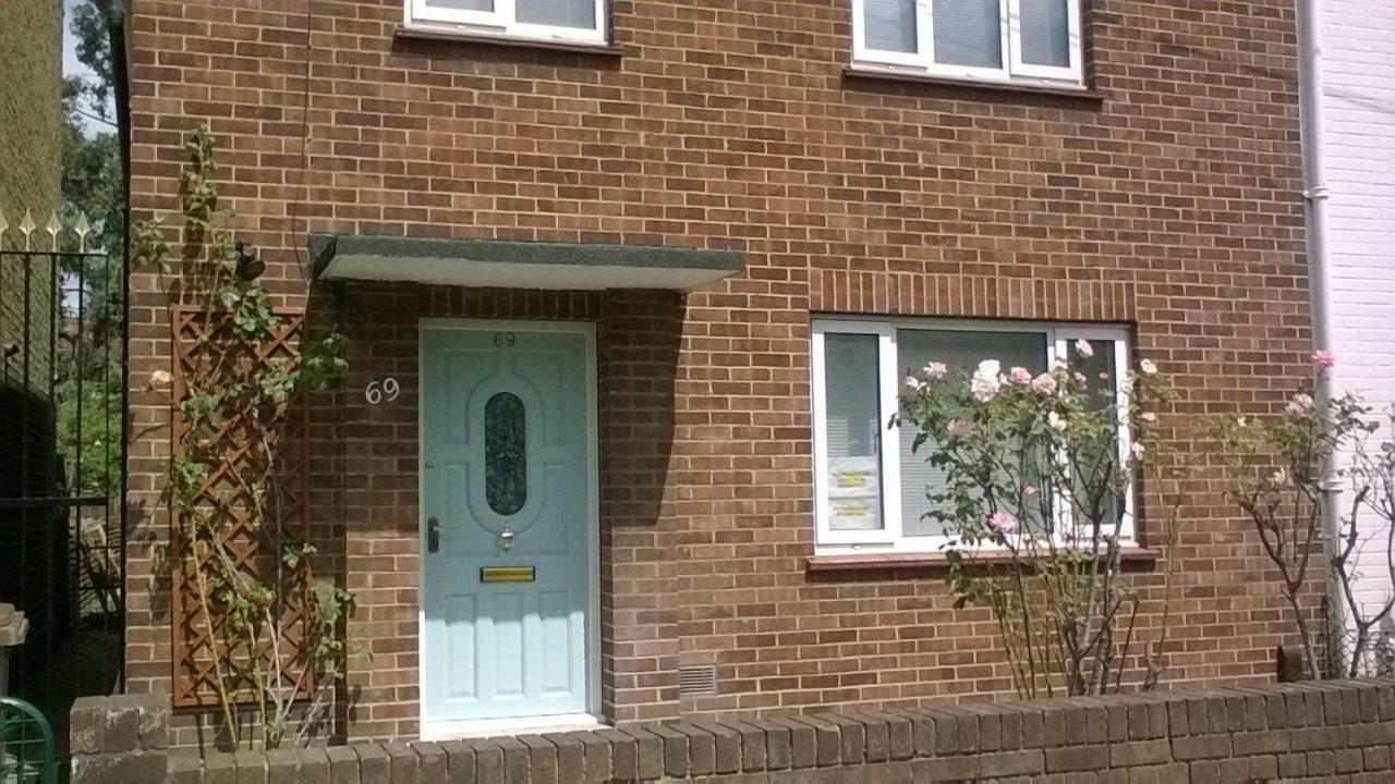 Tdm Bachelot Lettings Ltd Guest house London