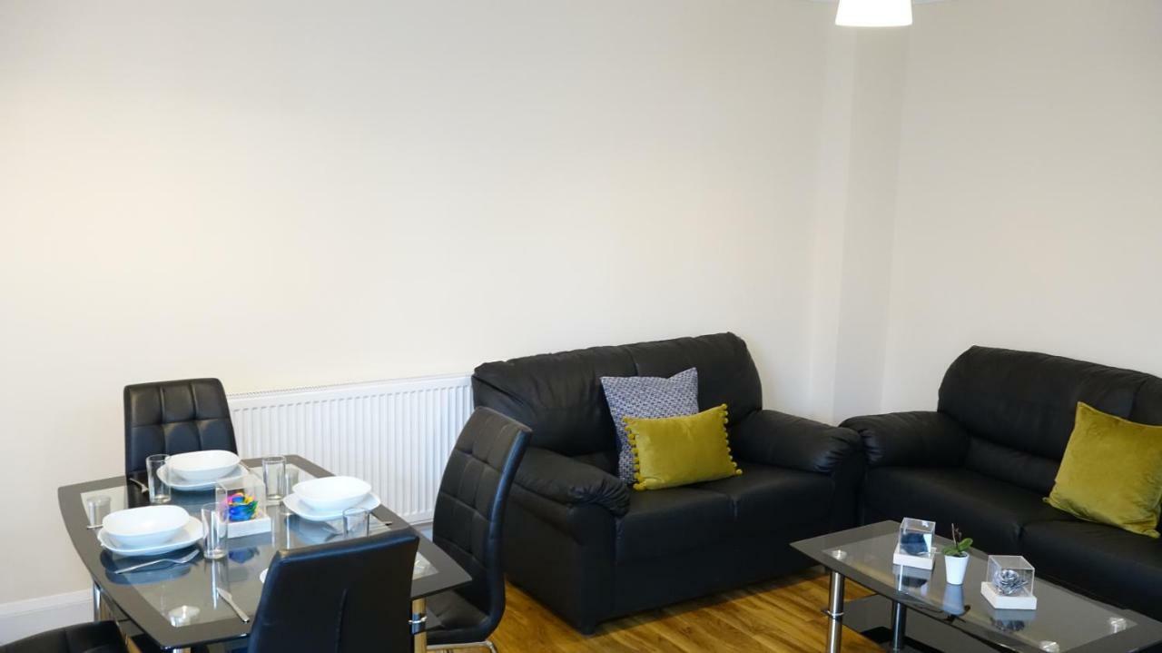 Privatunterkunft Heathrow Ensuite Rooms- Auto Check In *