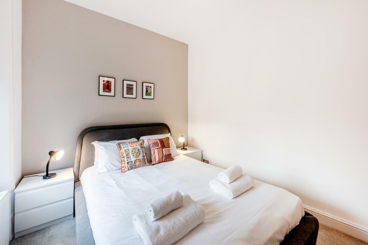 Bright 1 Bedroom Apt In Kensington Olympia * London