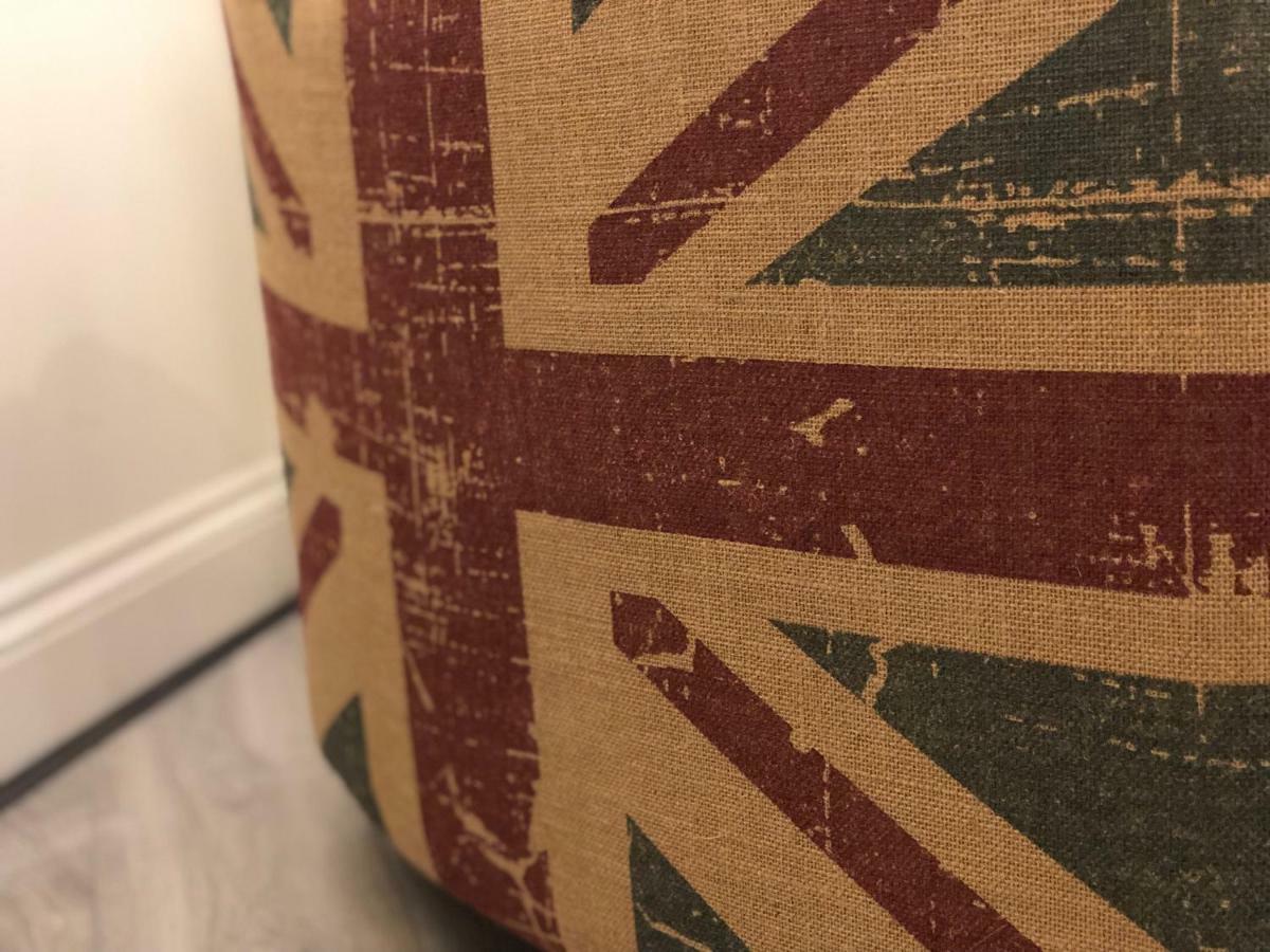 Chic And Comfortable Flat In London, Wimbledon Londen