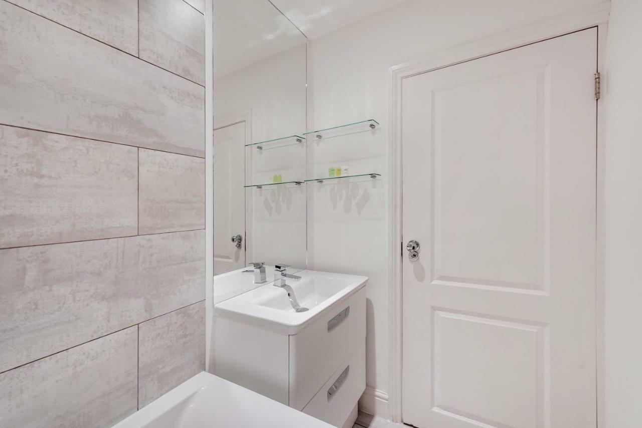 Lägenhet Bright 1 Bedroom Apt In Kensington Olympia London