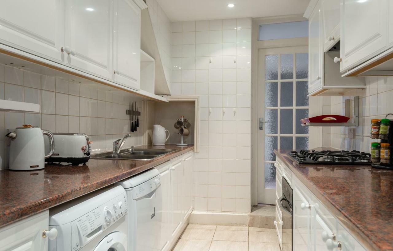 Appartamento The Kensington Palace Mews - Bright & Modern 6bdr House With Garage Londra