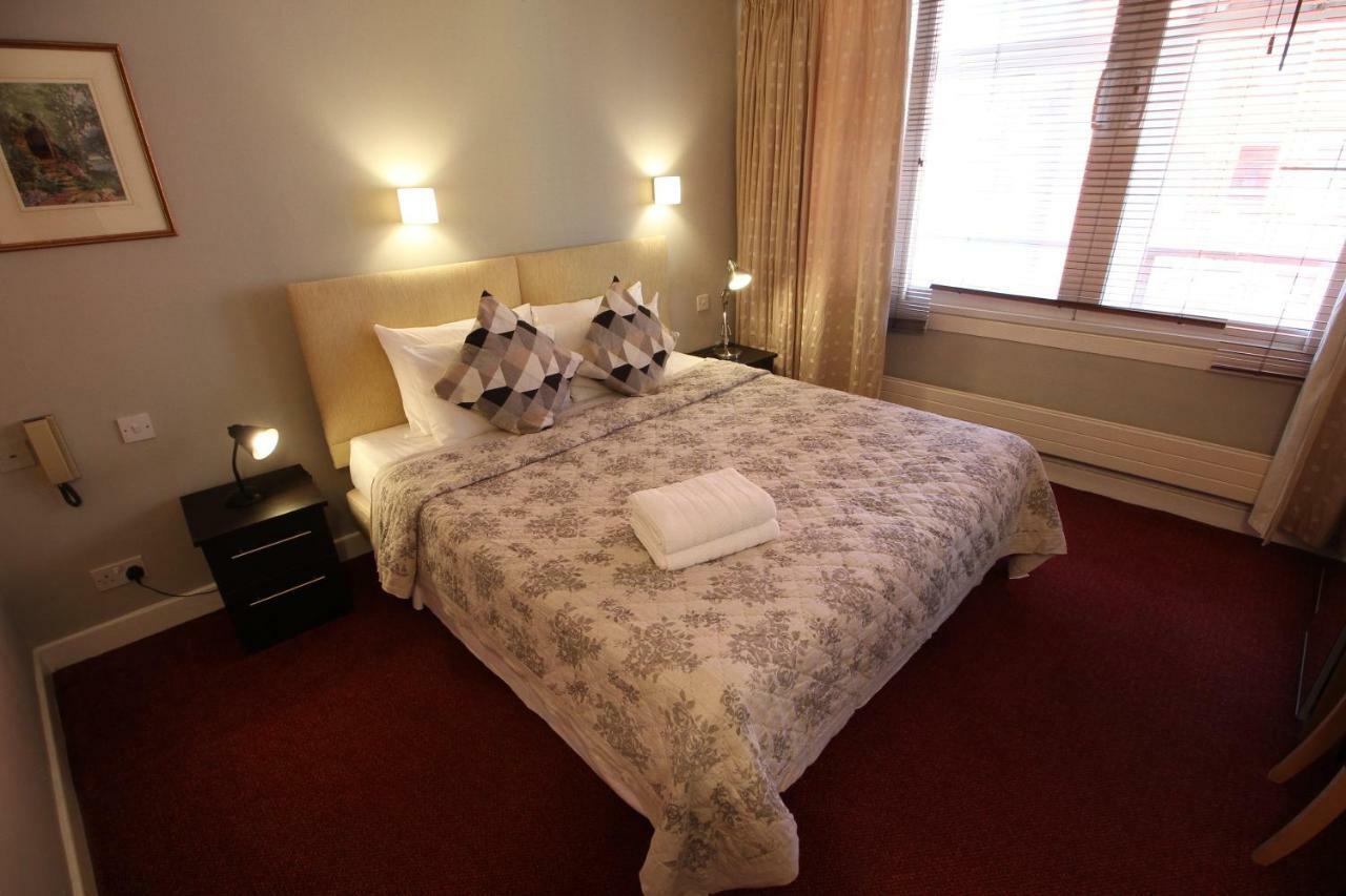 Centre Point House 3 Bedroom Apartment