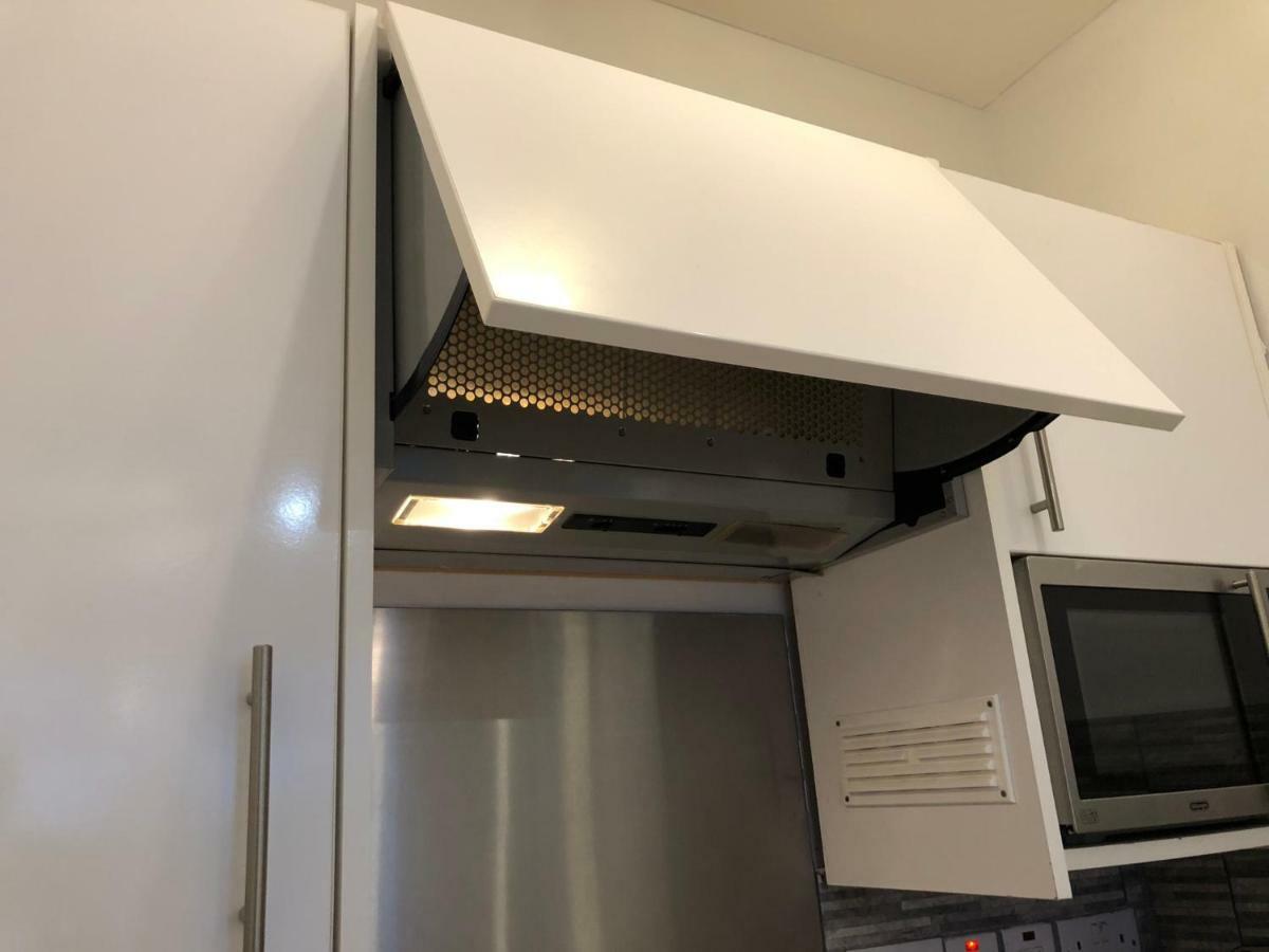 Chic And Comfortable Flat In London, Wimbledon Londen