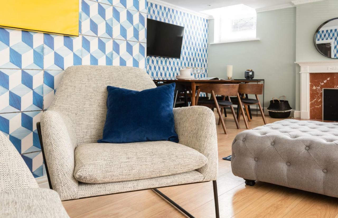 The Kensington Palace Mews - Bright & Modern 6bdr House With Garage Appartamento Londra