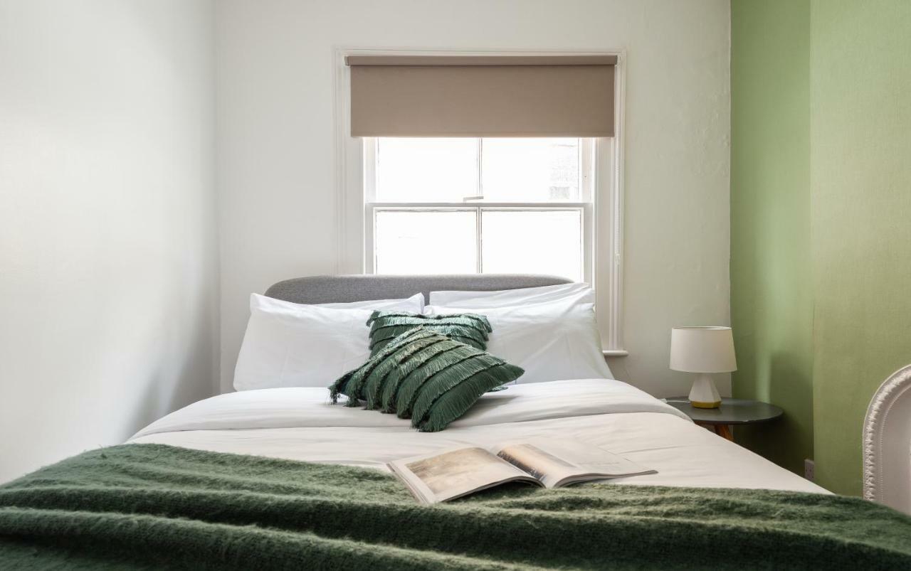 The South Kensington Mews - Lovely 5bdr *