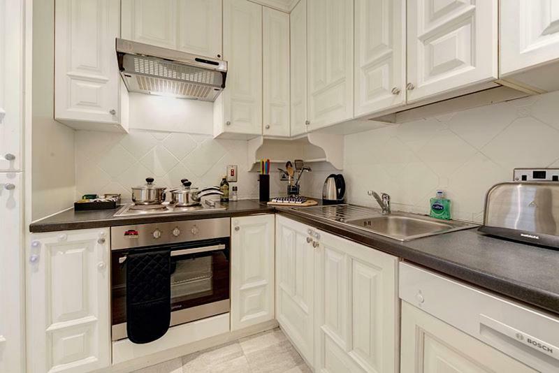Somerset Court Kensington Apartment London