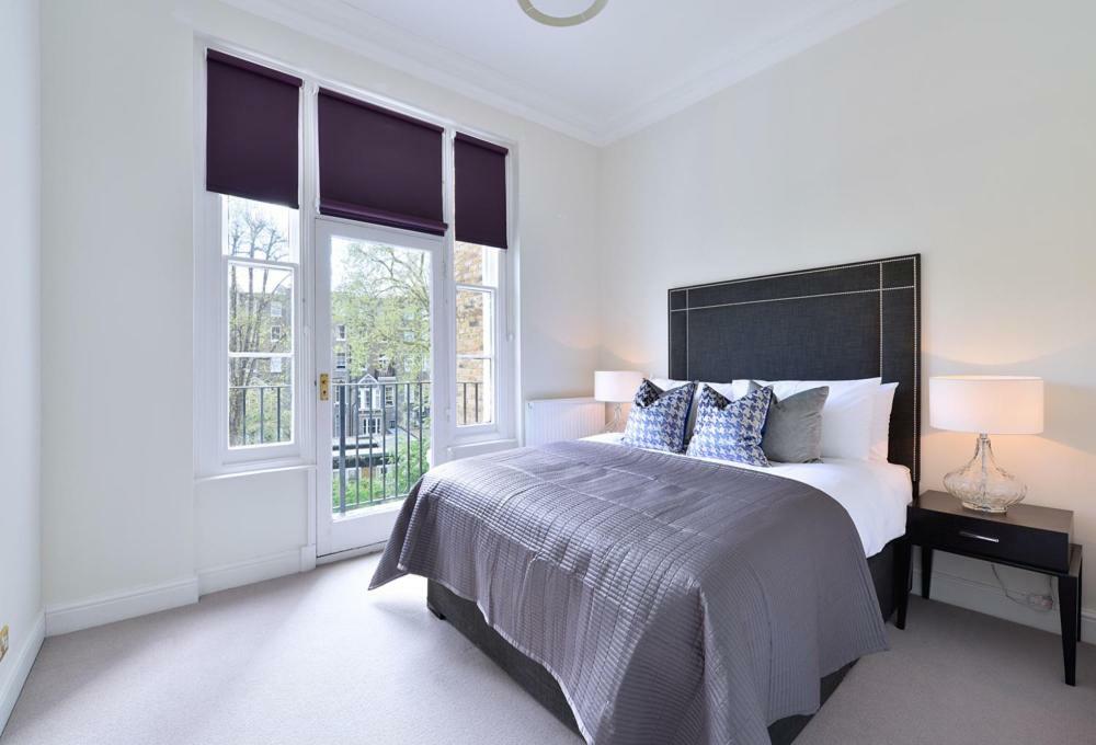 Apartment Somerset Court Kensington London