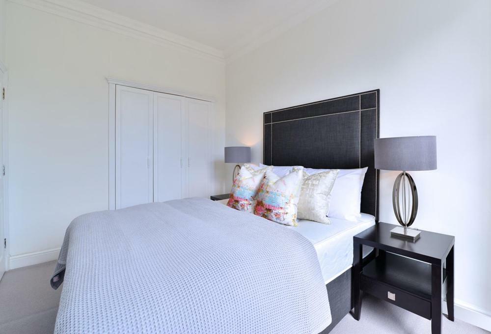 Somerset Court Kensington Apartment London