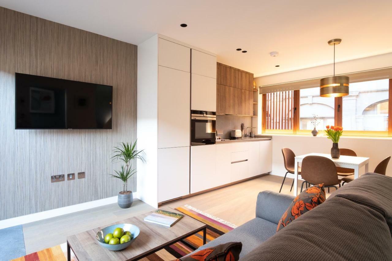 Mirabilis Apartments, Wells Court Lejlighed London