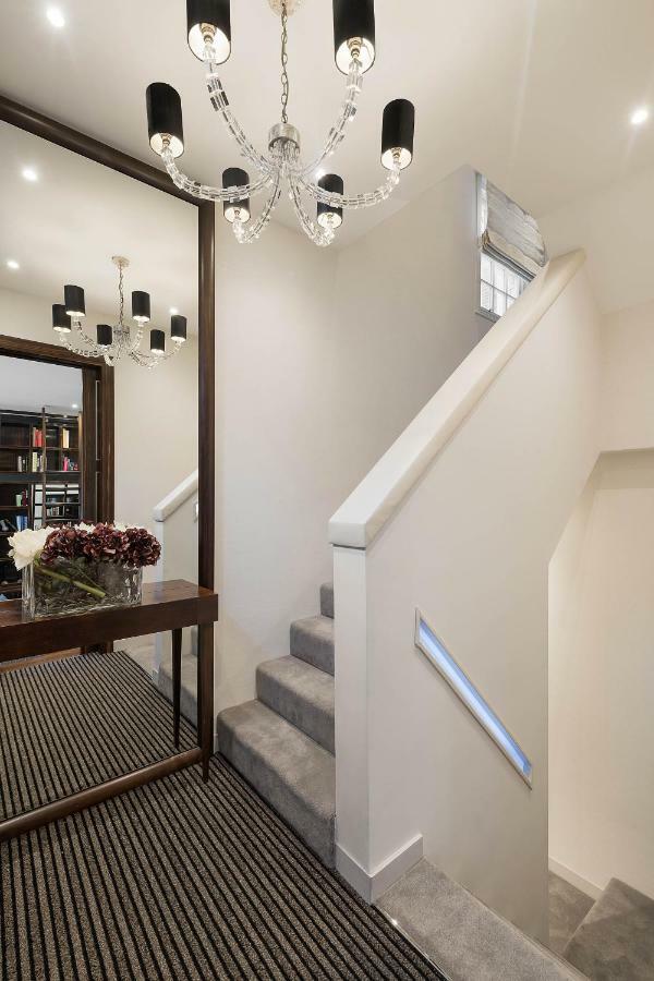 Spectacular Knightsbridge House Harrods 1 Minute