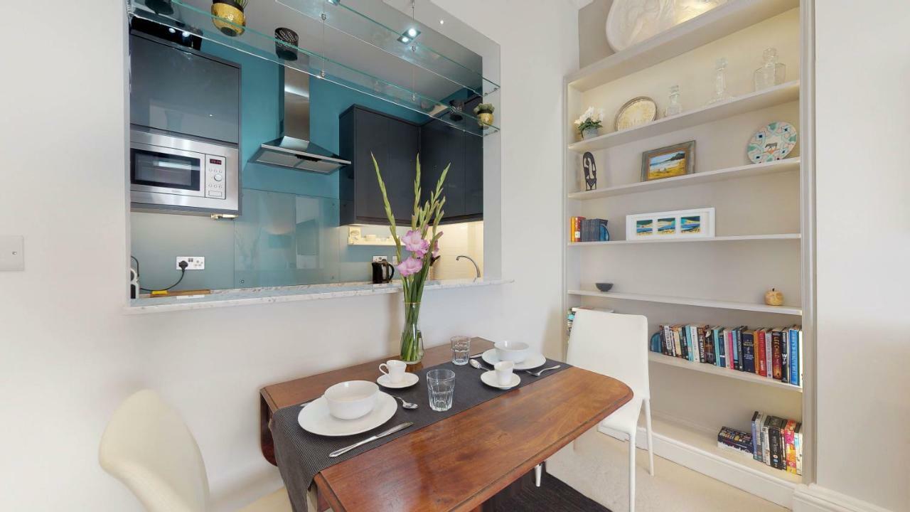 Flat In Westminster Apartment