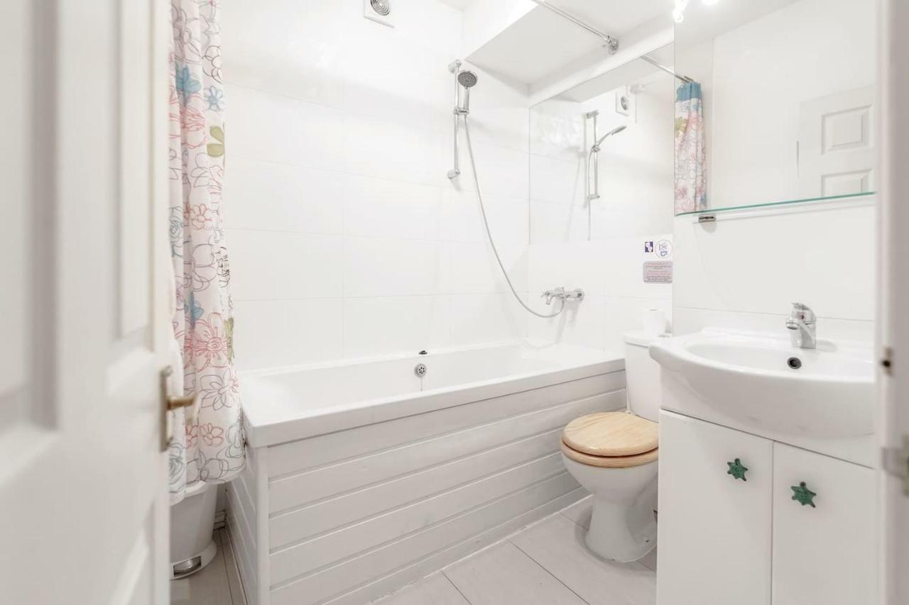 3 Bedroom Garden Flat - Location Leilighet London