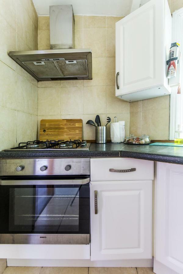 My Chic St. Pancras Apartment