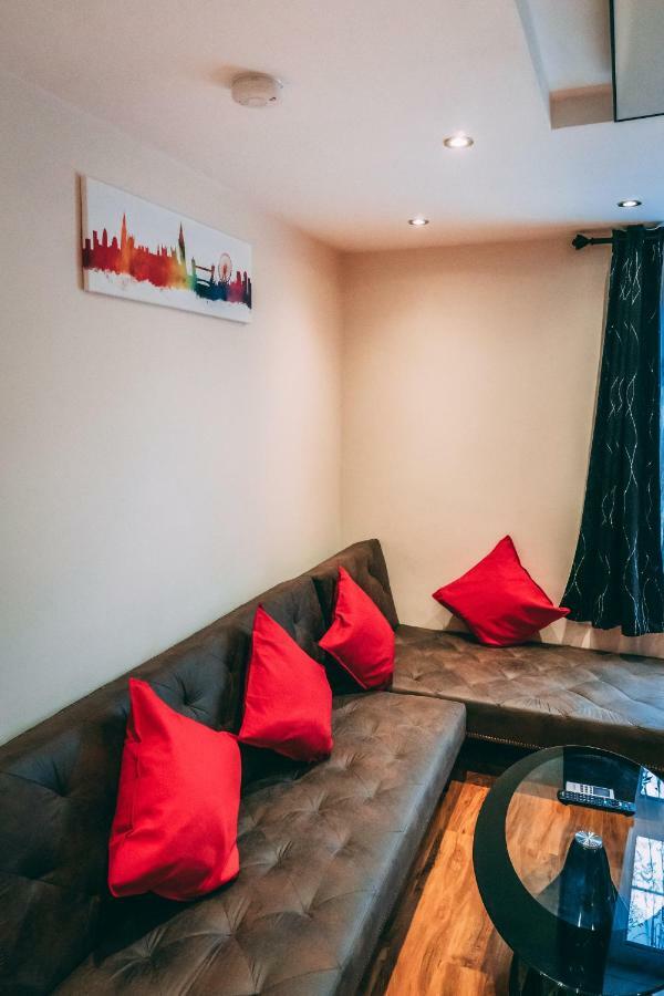 Quality Stay,2 Bed Near The Centre, 2min Walk From Metro Station Lejlighed London