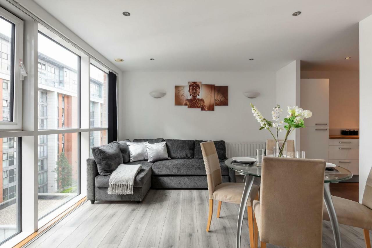 Luxury With River View, Gym And Parking