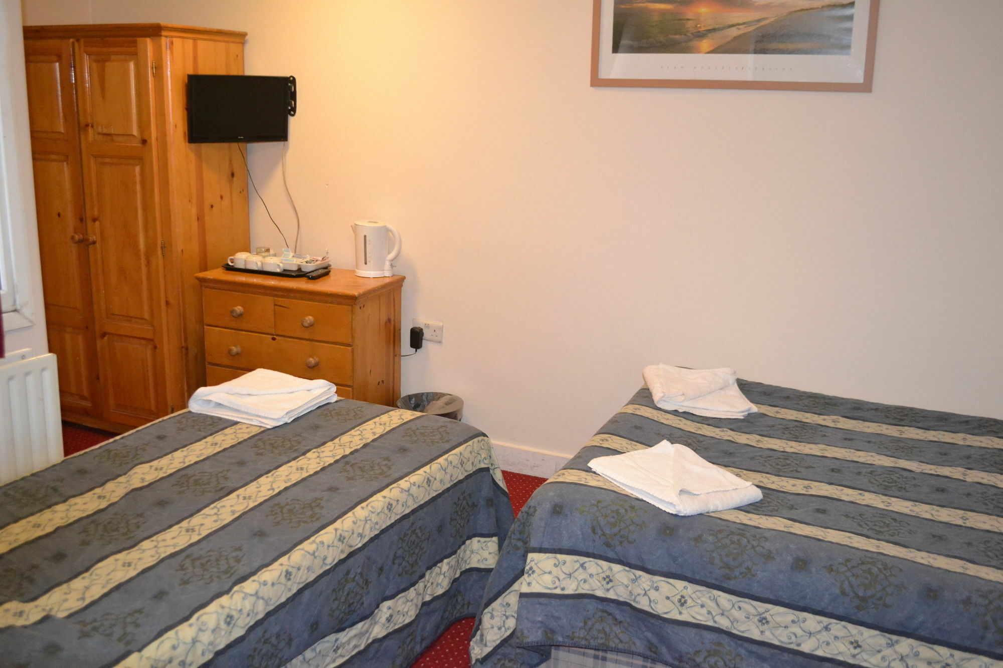 Hotell The House On Warwick 4*