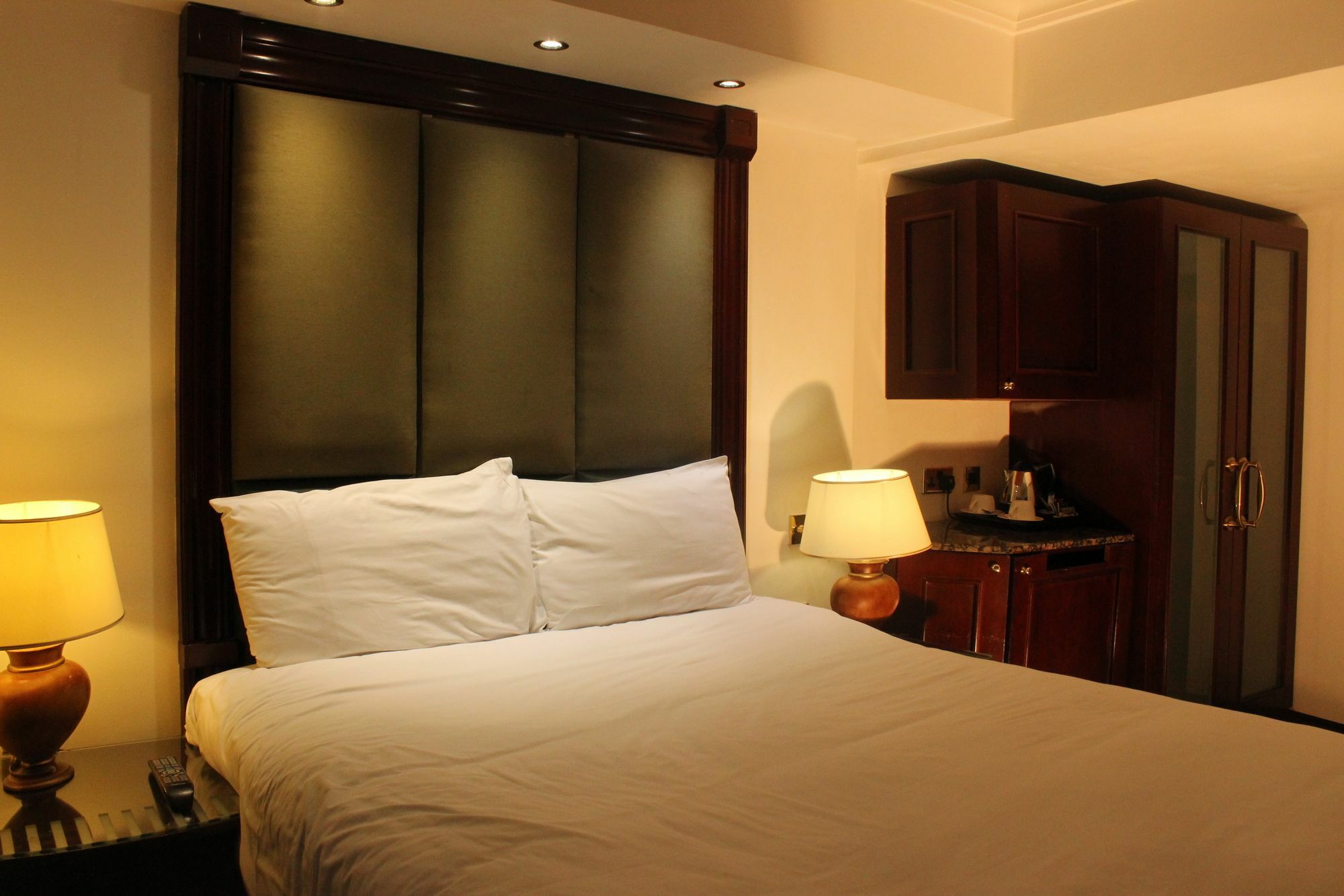 Hotell Dreamtel Kensington 3*
