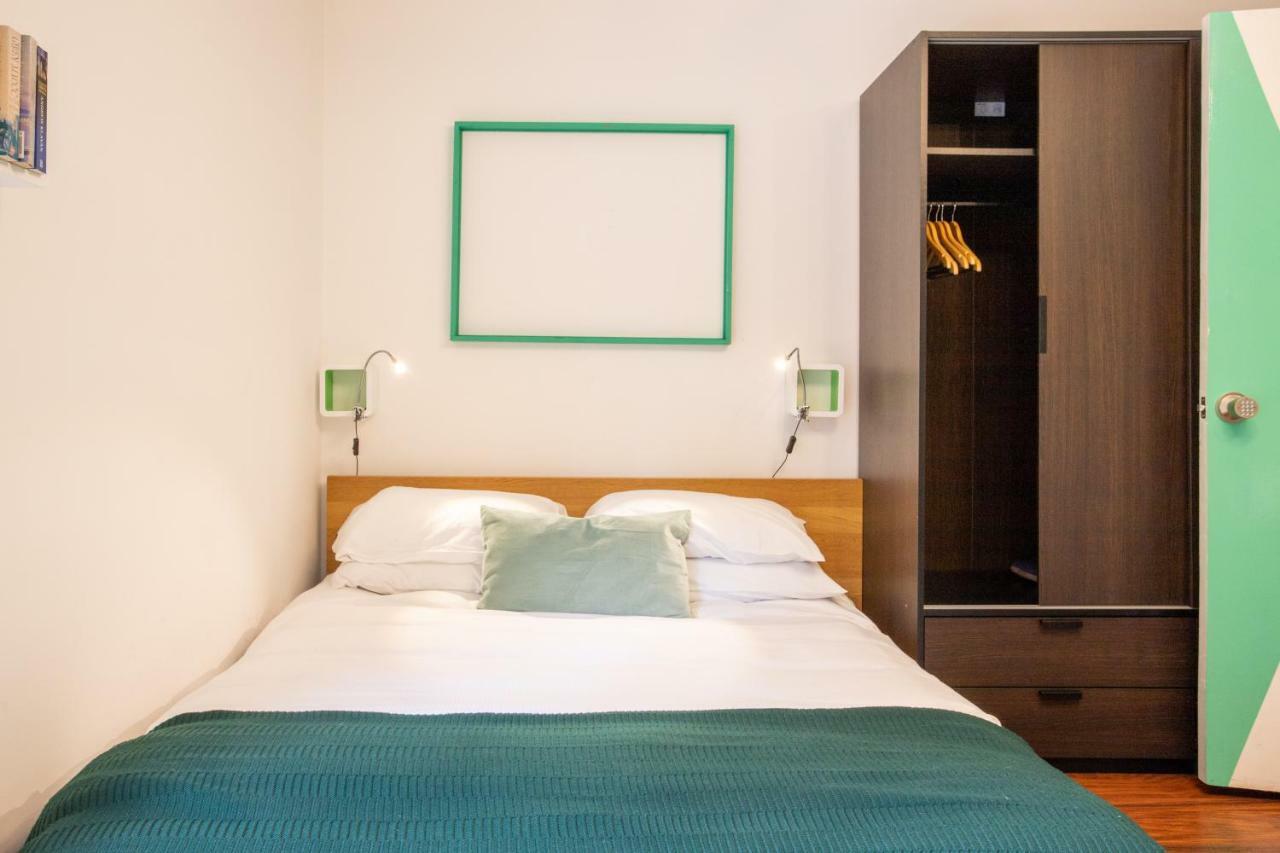 Tower Bridge Rainbow Guest house 3*