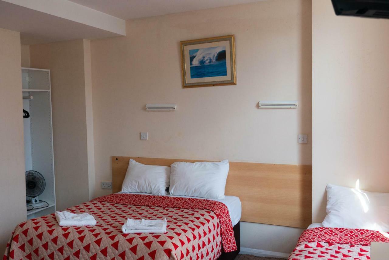 Romanos Hotell
