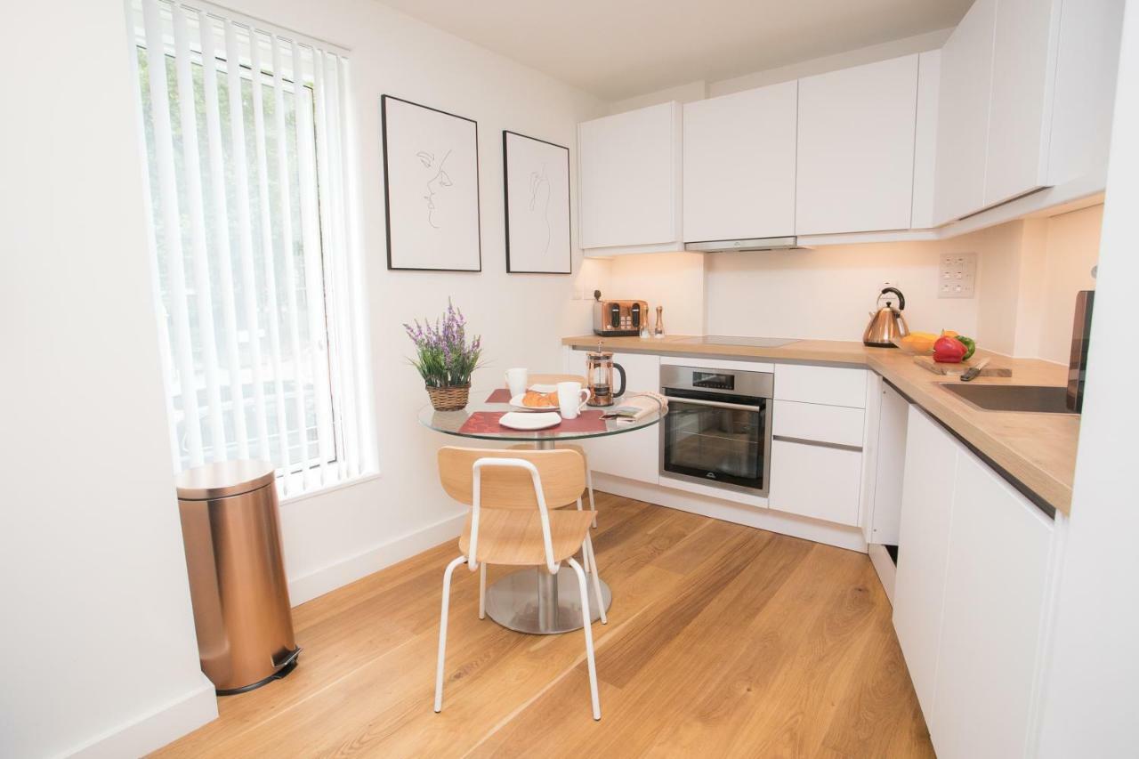 Moonside - Stunning Angel Apartment *