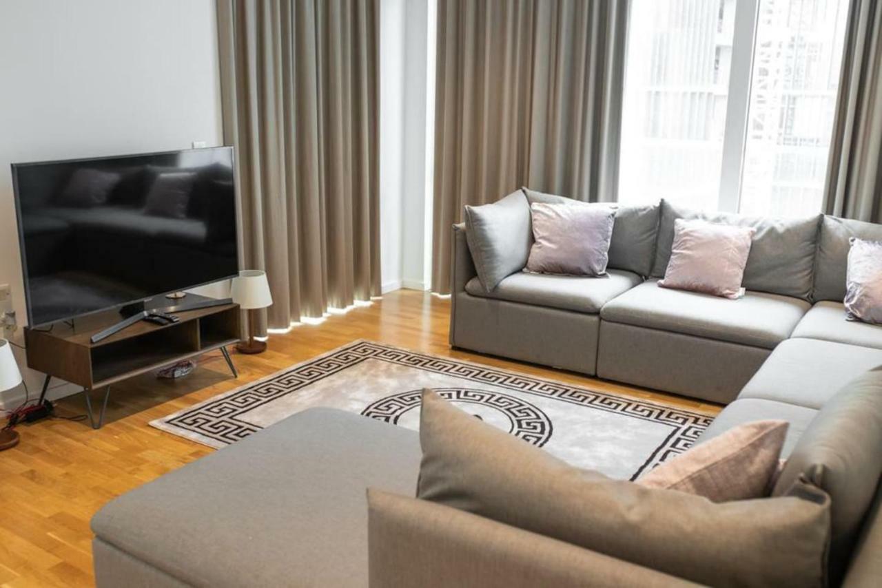 Top Floor Luxury And Spacious 2 Bedroom In Stratford *
