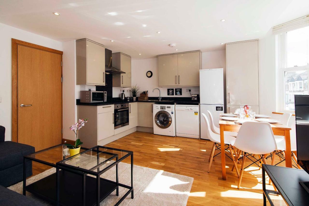The Fulham Mirabel Gem * London