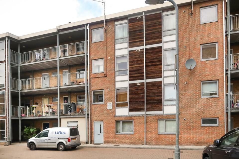Pioneer Close Homestay London