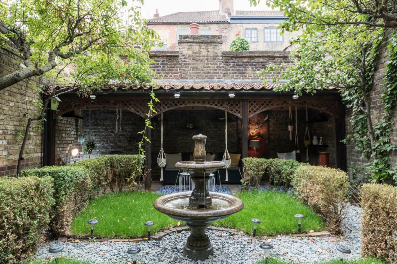 House Of Sebastiao Maria - The Townhouse * Londen