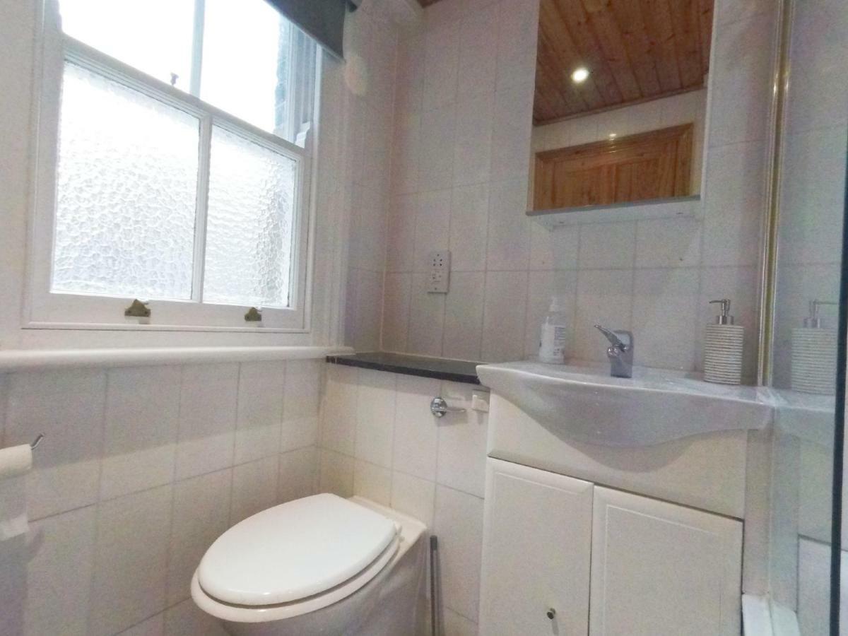 Flat 2, 6 Tauton Mews In Marylebone Apartment