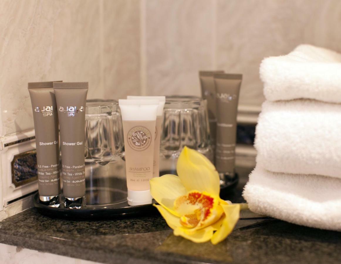 Gem Strathmore 4* London
