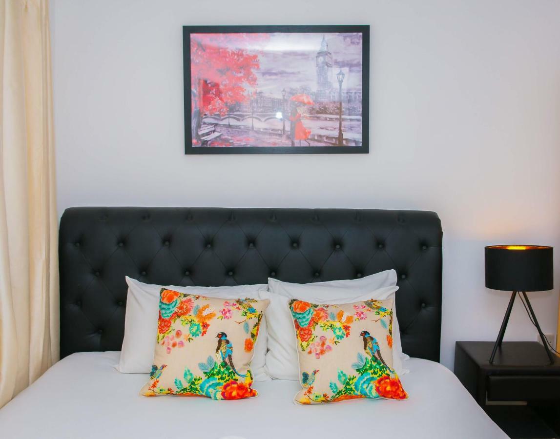 Modern 2 Bedroom Apartment