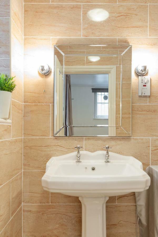 Harrods Bed & Breakfast Londen