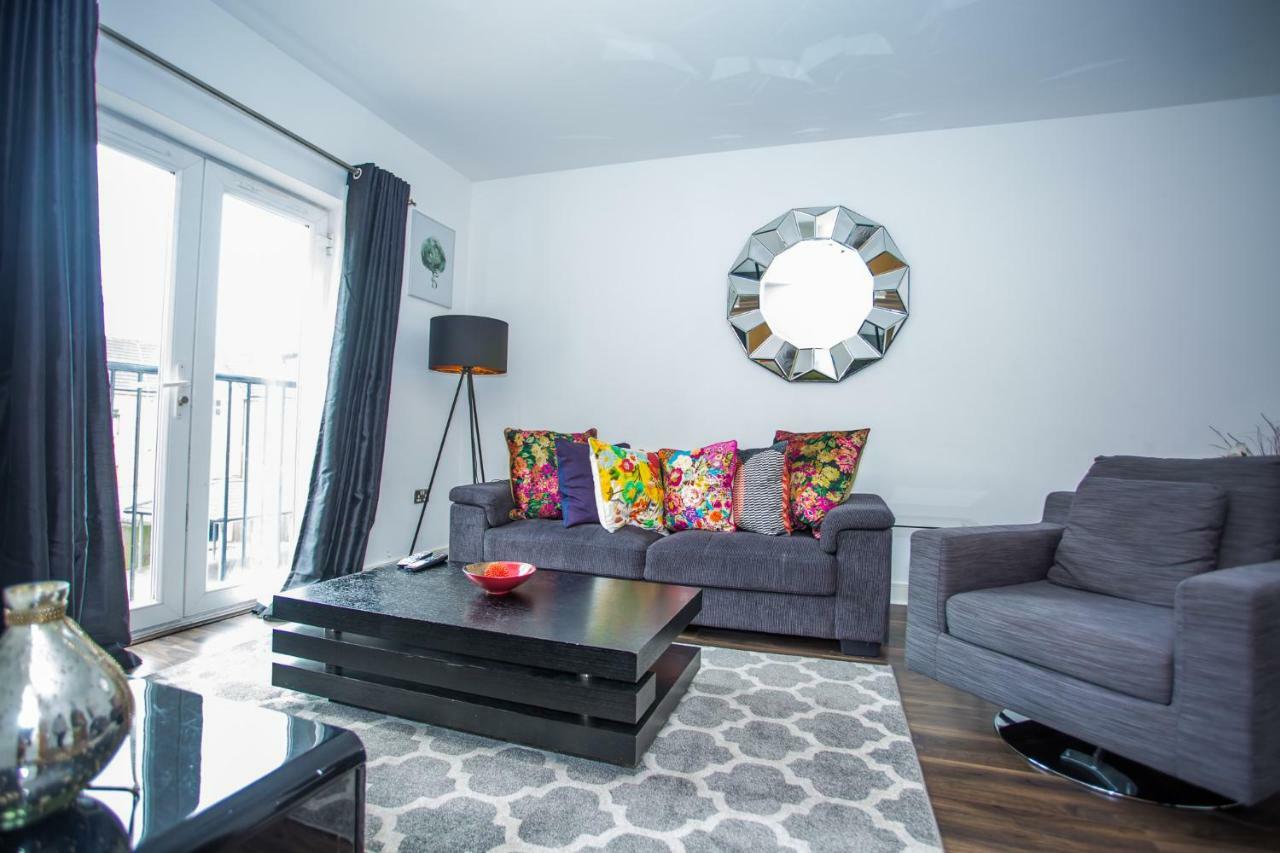 Modern 2 Bedroom Apartment