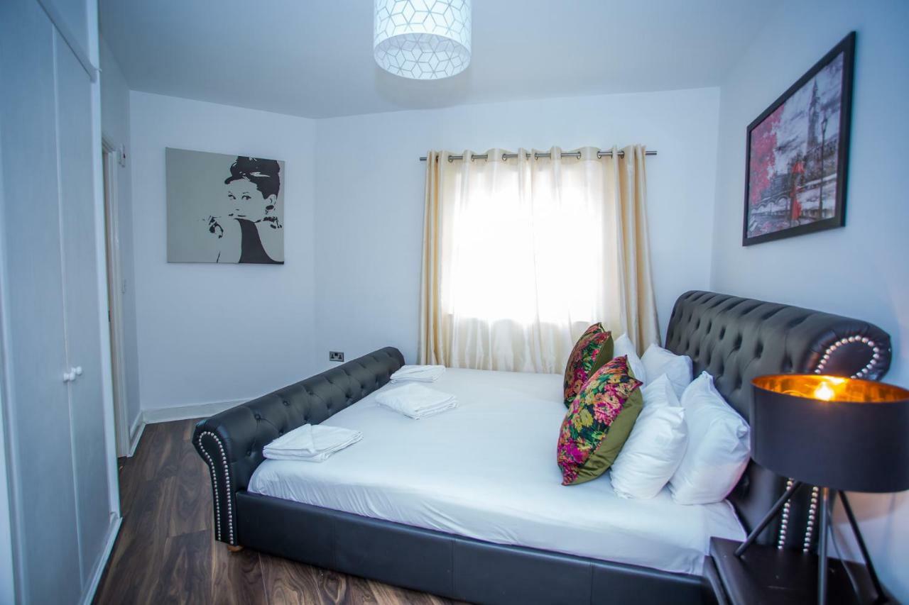 Modern 2 Bedroom * London
