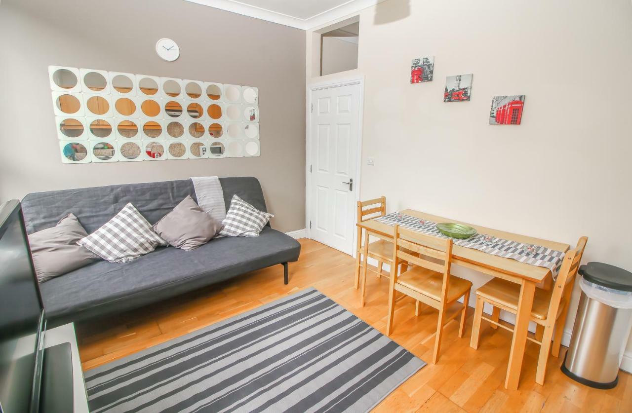 View Flat @ Liverpool St. Appartement Londres