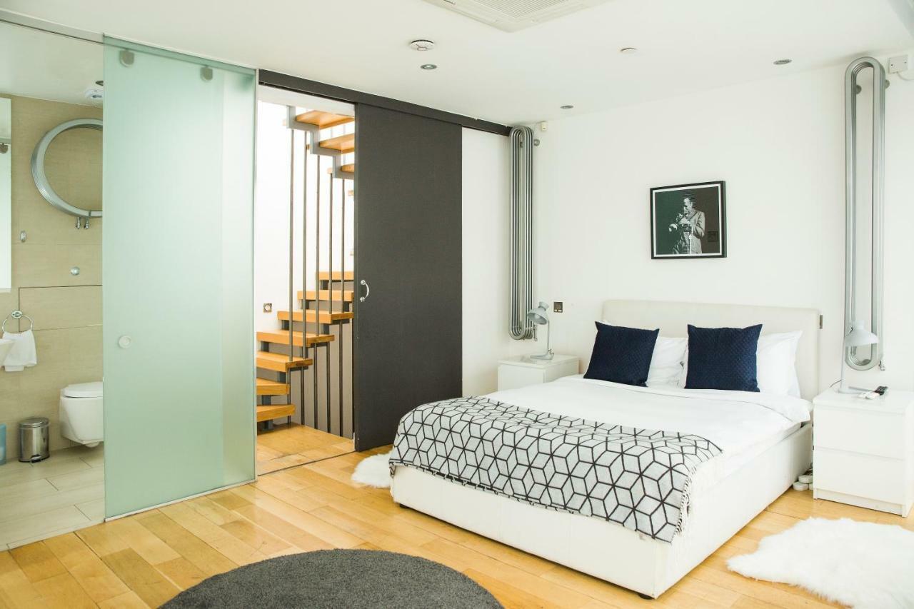 The Holborn Lights - Modern 3Bdr Home With Rooftop Terrace & Garage London
