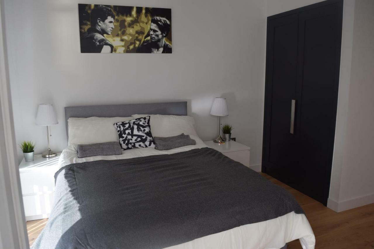 Apartment Island 3 Bedroom Luxury Apartments, Canary Wharf