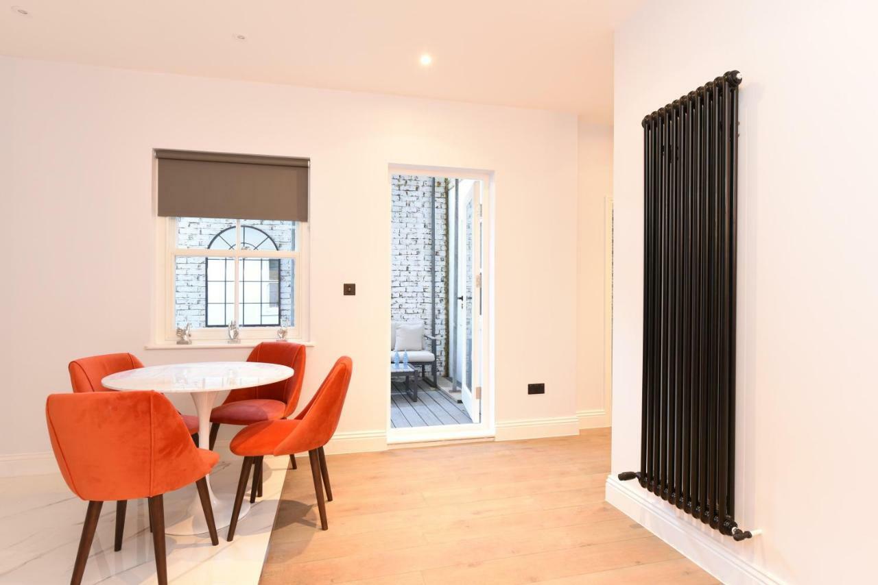 Stylish!! Spacious 2 & 3 Deluxe Near Victoria Station Appartement Londen